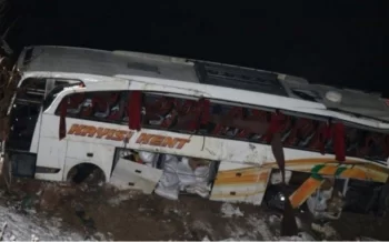 Avtobus aşdı: 19 nəfər yaralandı