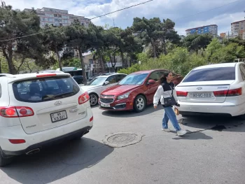Yanlış park edilən AVTOMOBİLLƏR... FOTOREPORTAJ - EKSKLÜZİV
