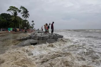 Remal siklonu Hindistan və Banqladeşdə 50-dən çox can aldı