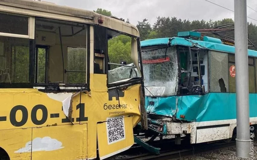 Rusiyada iki tramvay toqquşdu, 67 nəfər xəsarət alıb