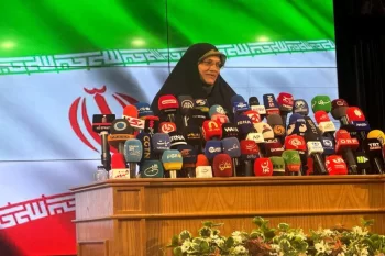 İranda ilk dəfə - Qadın prezident olmaq istəyir