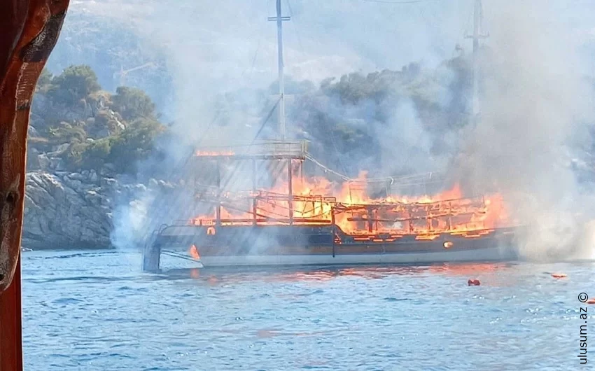 Türkiyədə turist gəmisində yanğın baş verib