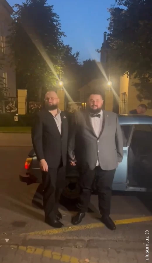 İlk homoseksual cütlük Latviyada evlənib - VİDEO