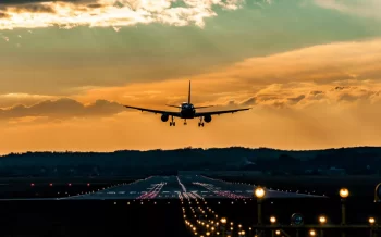 İran üzərində hava məkanının bağlanması səbəbindən bir neçə təyyarə Bakı Aeroportuna enib