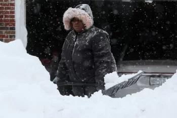 AP: ABŞ-ın cənubuna yaxınlaşan qar fırtınası səbəbindən məktəblər və ofislər bağlanıb