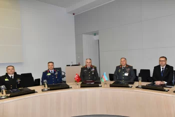 Azərbaycan və Türkiyənin Baş Qərargah rəisləri NATO-nun iclası çərçivəsində görüşüb