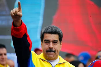 Nikolas Maduro üçüncü dəfə Venesuelanın dövlət başçısı vəzifəsinə təstiq edilib