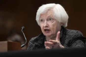 Çinli hakerlər ABŞ maliyyə naziri Janet Yellen-in kompüterini sındırıblar