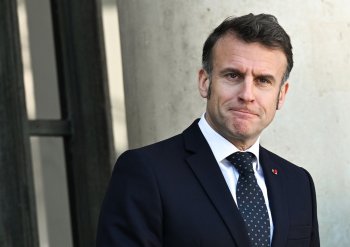 Makron Almaniya ilə sərhəddə nüvə silahı yerləşdirmək istəyir