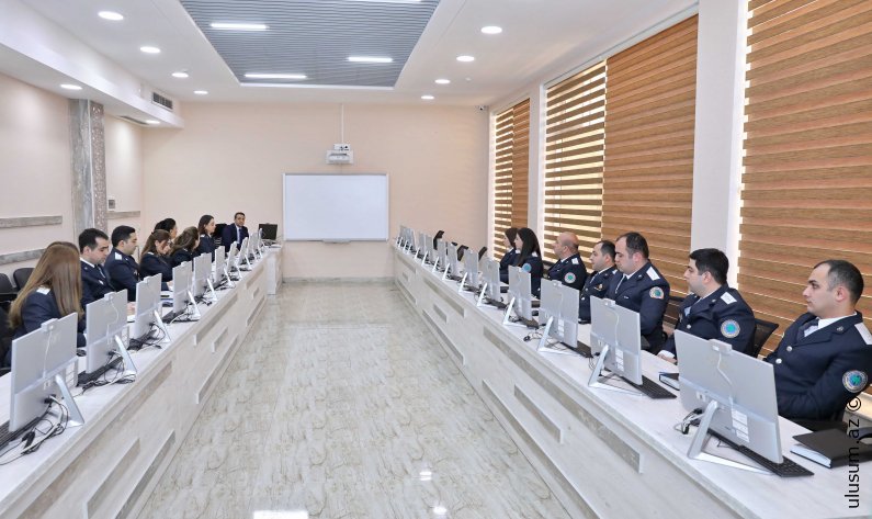 İnsan alverində gender xüsusiyyətləri mövzusunda təlim keçirilib