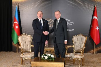 İlham Əliyevin Ərdoğan ilə görüşü keçirilir