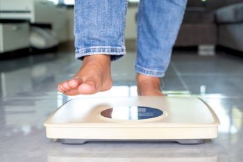 Bədənini qoru, beynini xilas et: Metabolik sindrom demensiya riskini necə artırır?