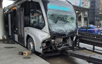 Avcılarda Metrobus Qəzası: 21 Yaralı