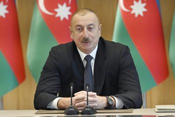 Dövlət başçısı CAR Prezidentini təbrik edib