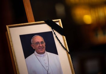 Səssiz etiraz: İsrail XİN Papa Fransiskə aid paylaşımı sildi
