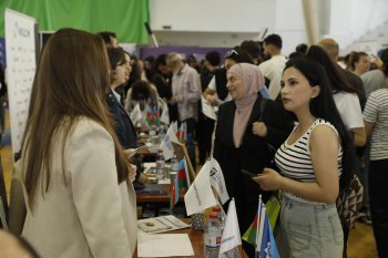 AzTU-da əmək yarmarkası: 90 işəgötürən, 822 vakansiya