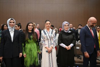 Mehriban Əliyeva Antalya Diplomatiya Forumunun panel iclasında iştirak edib
