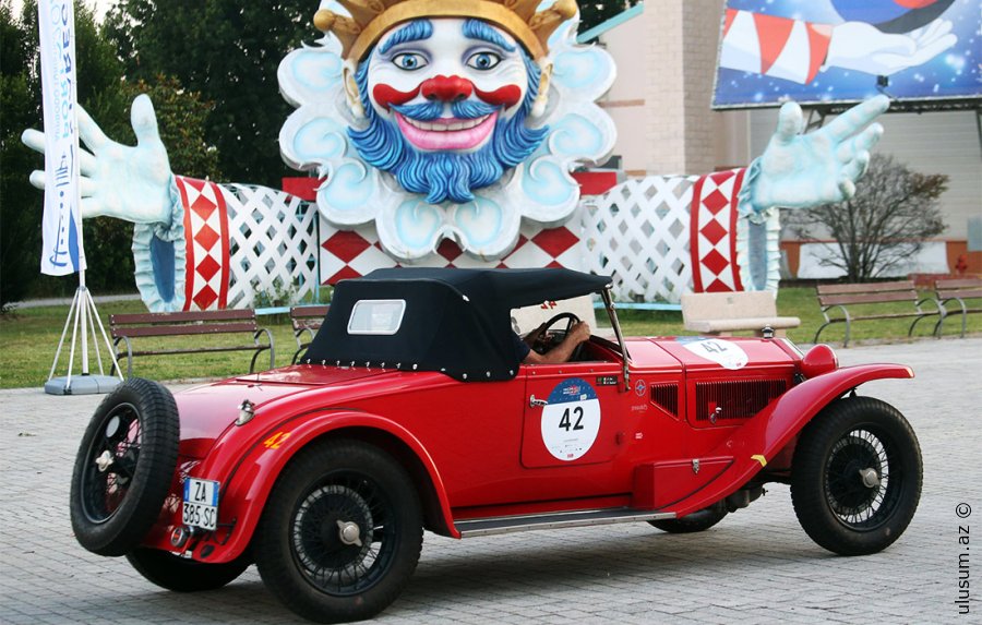 Retro yarışı “Mille Miglia” İtaliyada start götürdü - FOTO