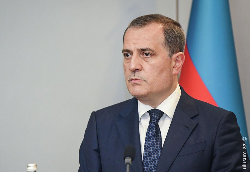 Ceyhun Bayramov Bəhreynə rəsmi səfərə yola düşüb