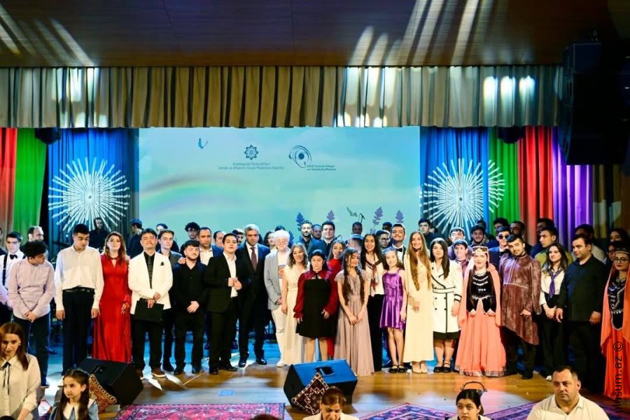 Leyla Əliyeva və Arzu Əliyeva DOST İnklüziv İnkişaf və Yaradıcılıq Mərkəzində