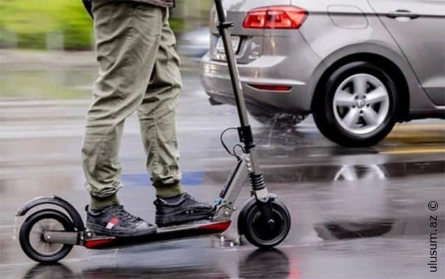 Bakıda avtomobil və moped toqquşdu: sərnişin vəfat etdi