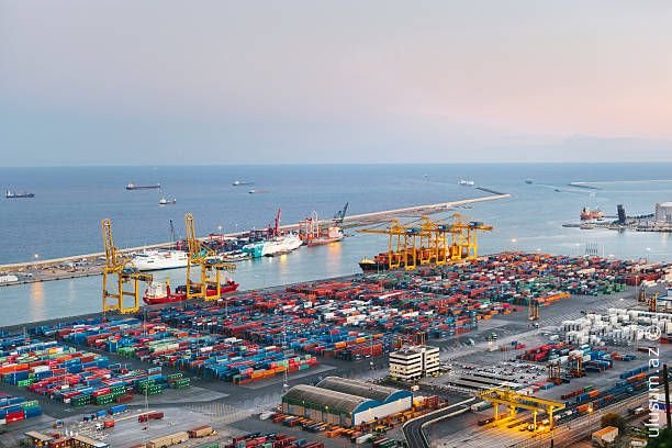 Bakı Limanından aşırılmış yüklərin həcmi 9 %-ə yaxın artıb