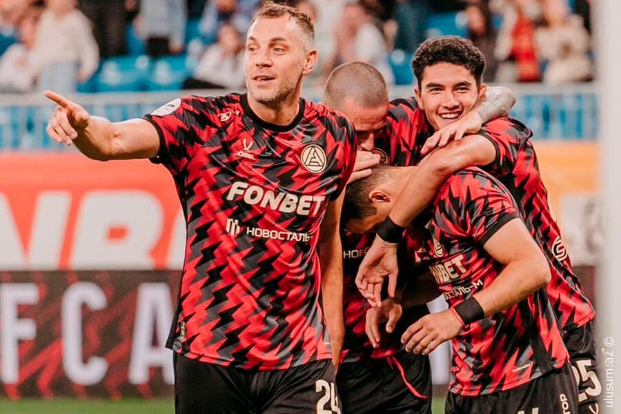 Dzyuba Kerjakovu geridə qoydu – Rusiya çempionatında tarixi qol rekordu