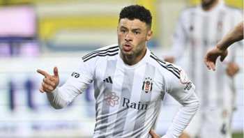Beşiktaşda çətinliklər yaşayan Oksleyd-Çemberleyn Premyer Liqa klublarının hədəfində