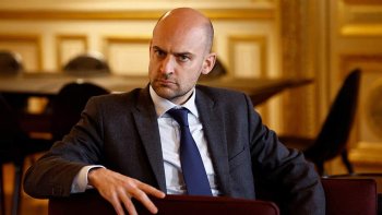 Fransa naziri: “Rusiyanı boğazından tutacağıq” – Sanksiya ilə!