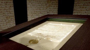 "Nüsxə" sandıqları Magna Carta əslində orijinal imiş