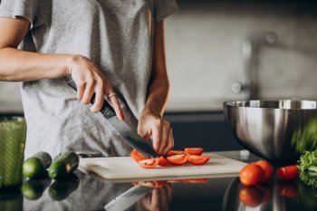 Alimlər damar sərtliyinə qarşı qoruyucu maddə tapdı