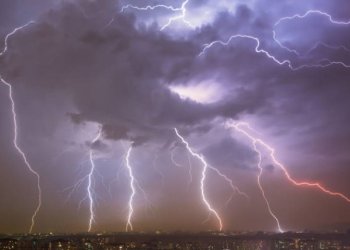 Rayonlara xəbərdarlıq: Dağlarda dolu, şimşək, sulu qar gözlənilir