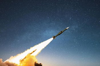 Yadplanetli deyildi: ABŞ səmasındakı parıltının arxasında Çin buraxılışı durur