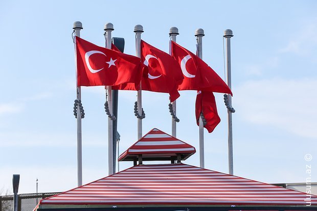 Türkiyədə bildirdilər ki, Ukrayna üzrə liderlərin görüşü qaçılmazdır