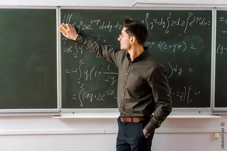 Kişi müəllimlər niyə azalır? – Səbəblər və çıxış yolları