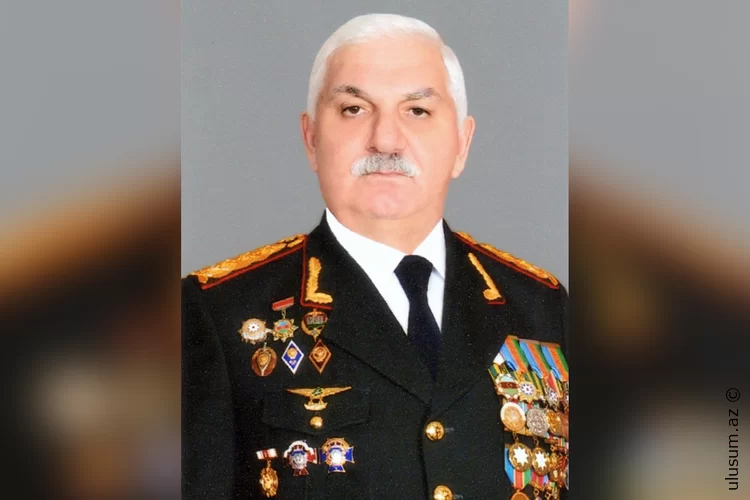 Bəylər Eyyubov vəzifəsindən azad edildi