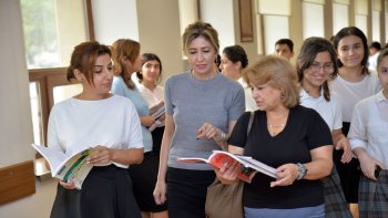 Təhsil işçilərinə SEVİNDİRİCİ XƏBƏR – Əməkhaqqı artırılır!
