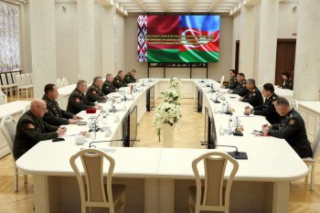 Azərbaycan və Belarus müdafiə nazirləri görüşüb