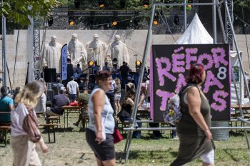 Fransada festivalda 145 yeniyetmə naməlum iynələrlə hücuma məruz qaldı