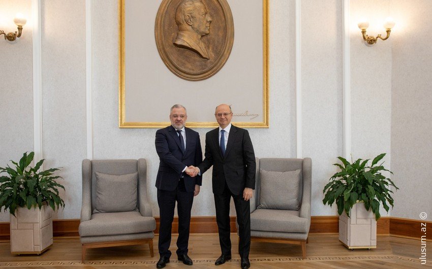 Ukrayna Azərbaycanla iqtisadi əməkdaşlıq planı imzaladı