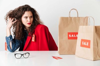 Səbət dolur, cib boşalır? Dayanmağın yolları var