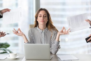 İşdə stress? Sakitliyi qorumağın 5 asan yolu