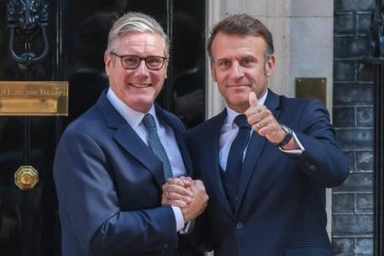 Makron Starmeri və Britaniya millətini alçaltmaqda ittiham edilir