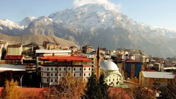 Hakkaridə zəlzələ – Xalq təşviş içində