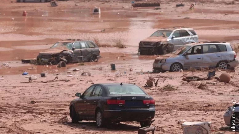 Sel "sildi süpürdü": 3 minədək itkin şəxs qeydə alındı - FOTO