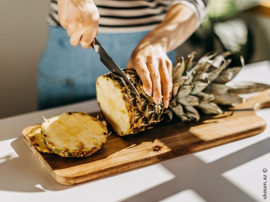 Şirniyyatı sevirsiniz? Ananas bu vərdişi zəiflədir