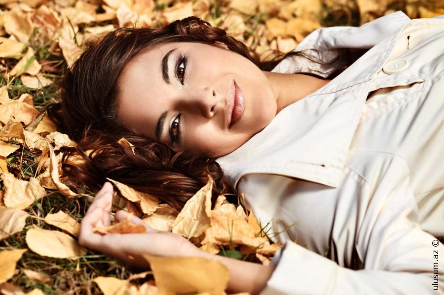 Retinol, peptidlər və Q10: Payız ərəfəsində yetkin dəriyə qulluq