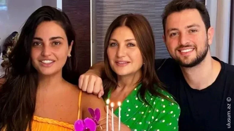 Sibel Can 55 yaşını övladları ilə birlikdə qeyd etdi - FOTO