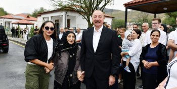 Prezident və birinci xanım Kəlbəcər sakinləri ilə görüş keçirdilər