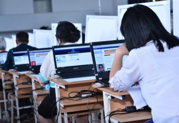 İki mindən çox müəllim imtahanda keçid balını toplamayıb